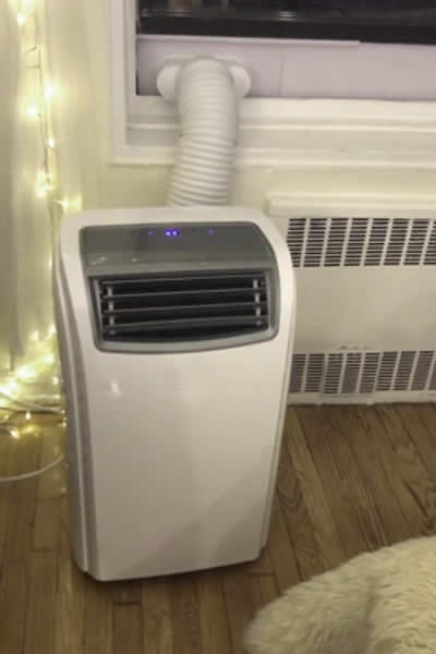 portable air conditioner with vent